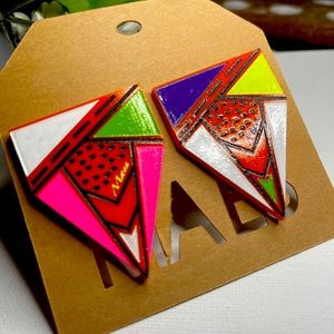 Hand painted earrings…